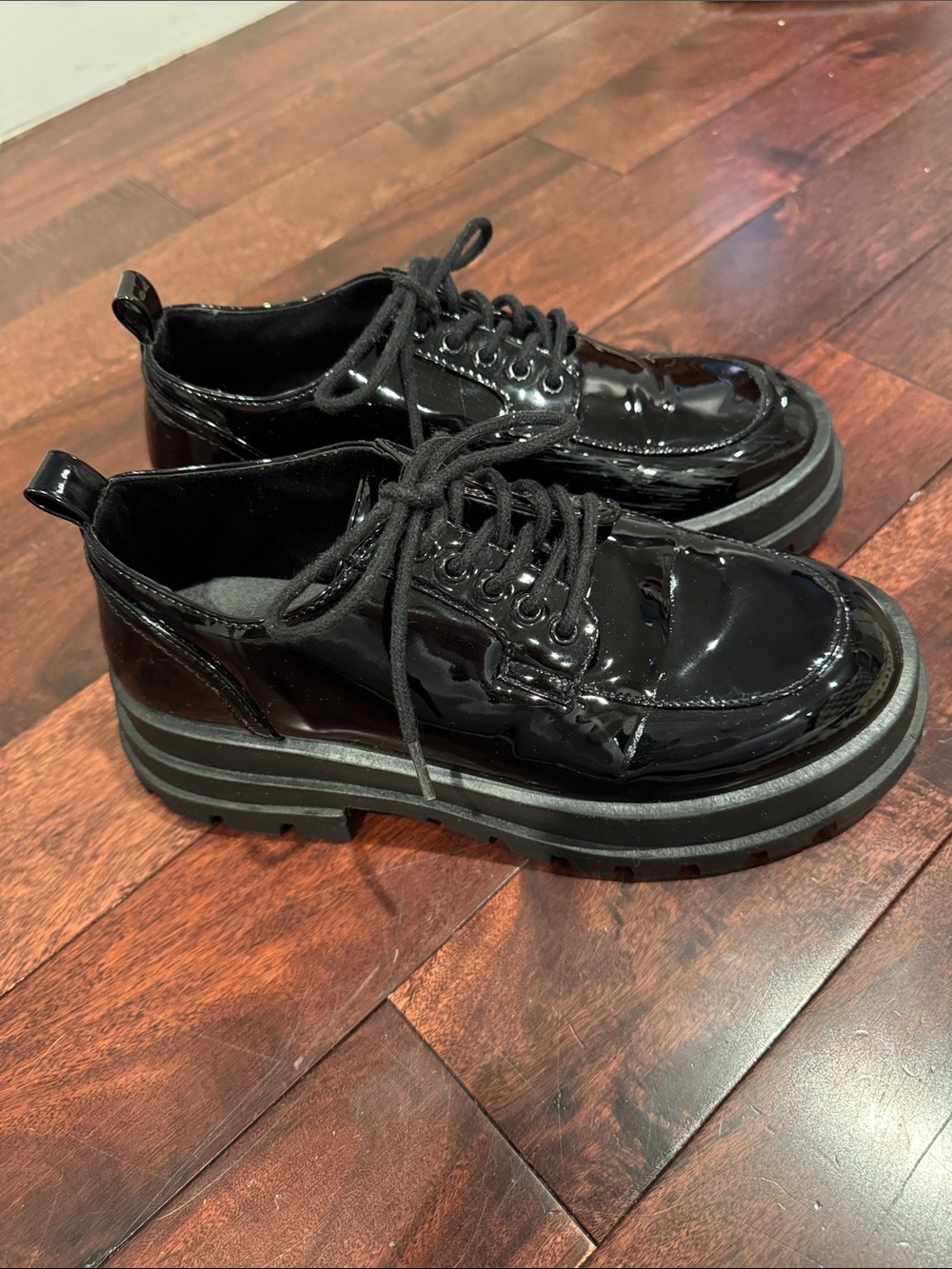 F21 lace up chunky shoes